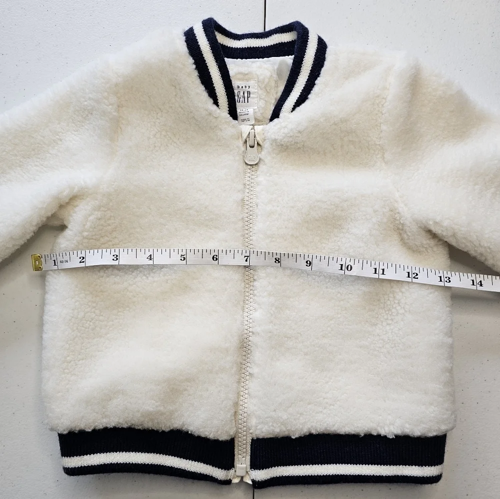 GAP baby white